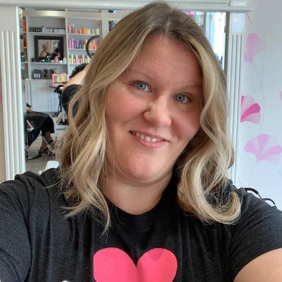 Meet your Posher, Anne - Picture 1 of 1